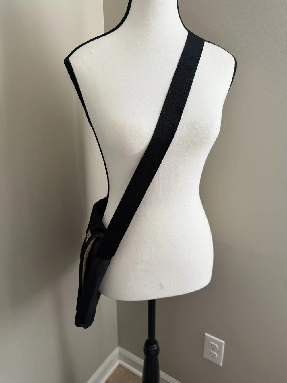 The North Face Vintage Y2K Black Messenger Bag Crossbody Shoulder Nylon Travel